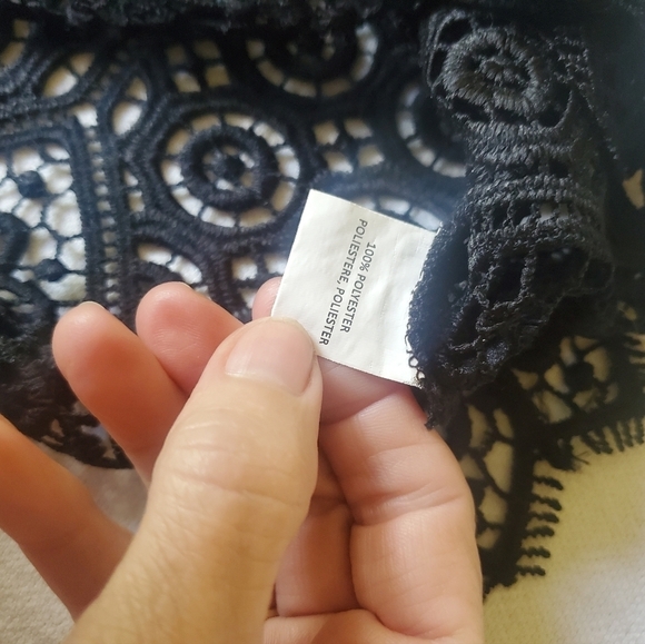 Anthropologie Deletta Black Lace Sz. M Shell Top - Picture 2 of 6